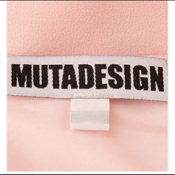 Crepe shift dress with painted bell sleeves NWOT - Picture 6 of 6